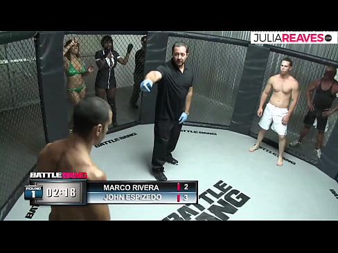 ❤️ Ultimate Fighter akimtosa msichana nambari baada ya pigano ulingoni Pono ya kupendeza ❌